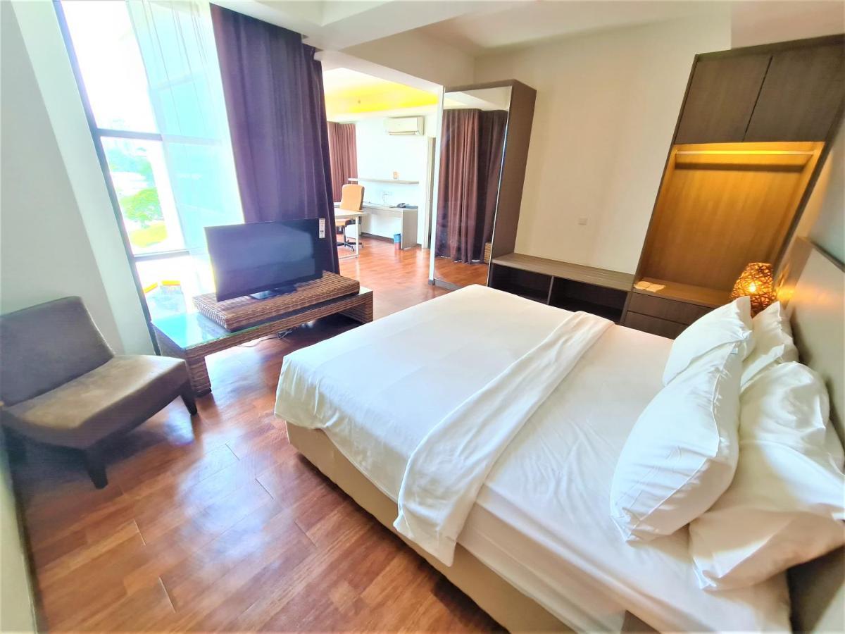 Nexus Business Suite Hotel Shah Alam Bagian luar foto