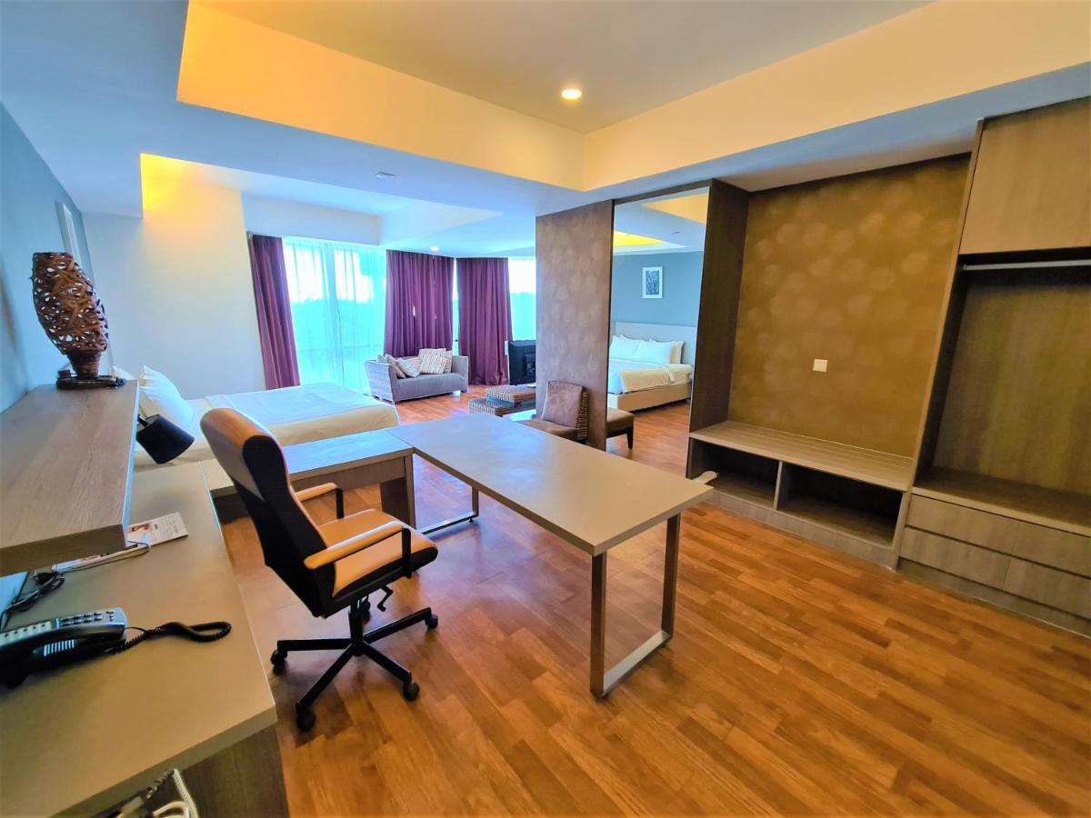 Nexus Business Suite Hotel Shah Alam Bagian luar foto