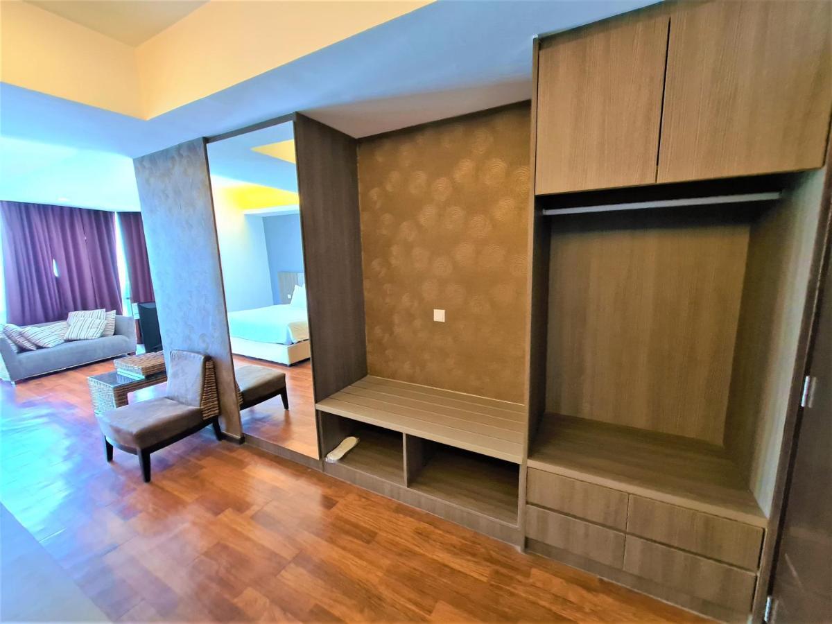 Nexus Business Suite Hotel Shah Alam Bagian luar foto