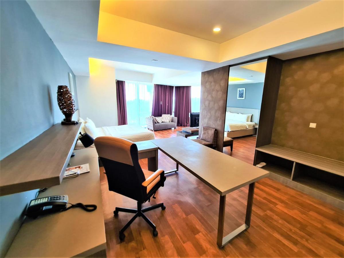 Nexus Business Suite Hotel Shah Alam Bagian luar foto