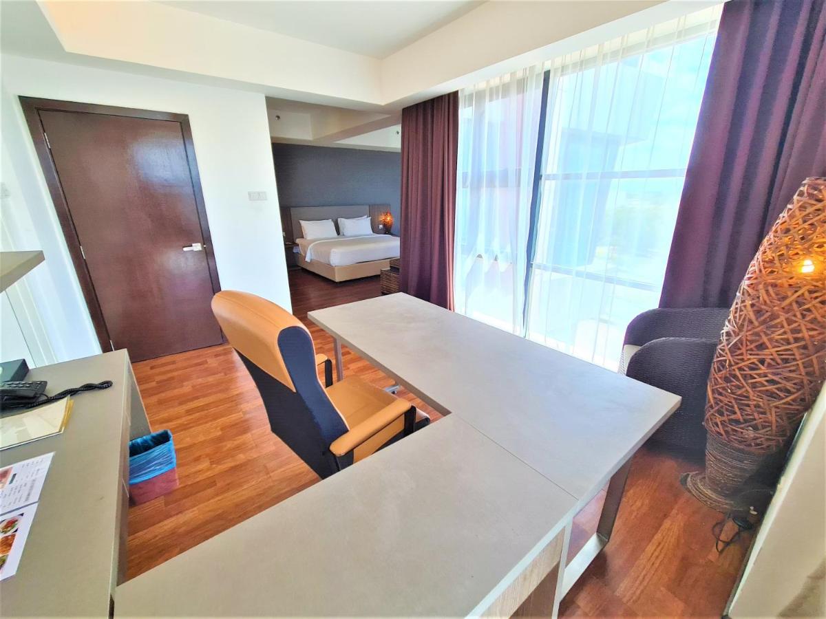 Nexus Business Suite Hotel Shah Alam Bagian luar foto