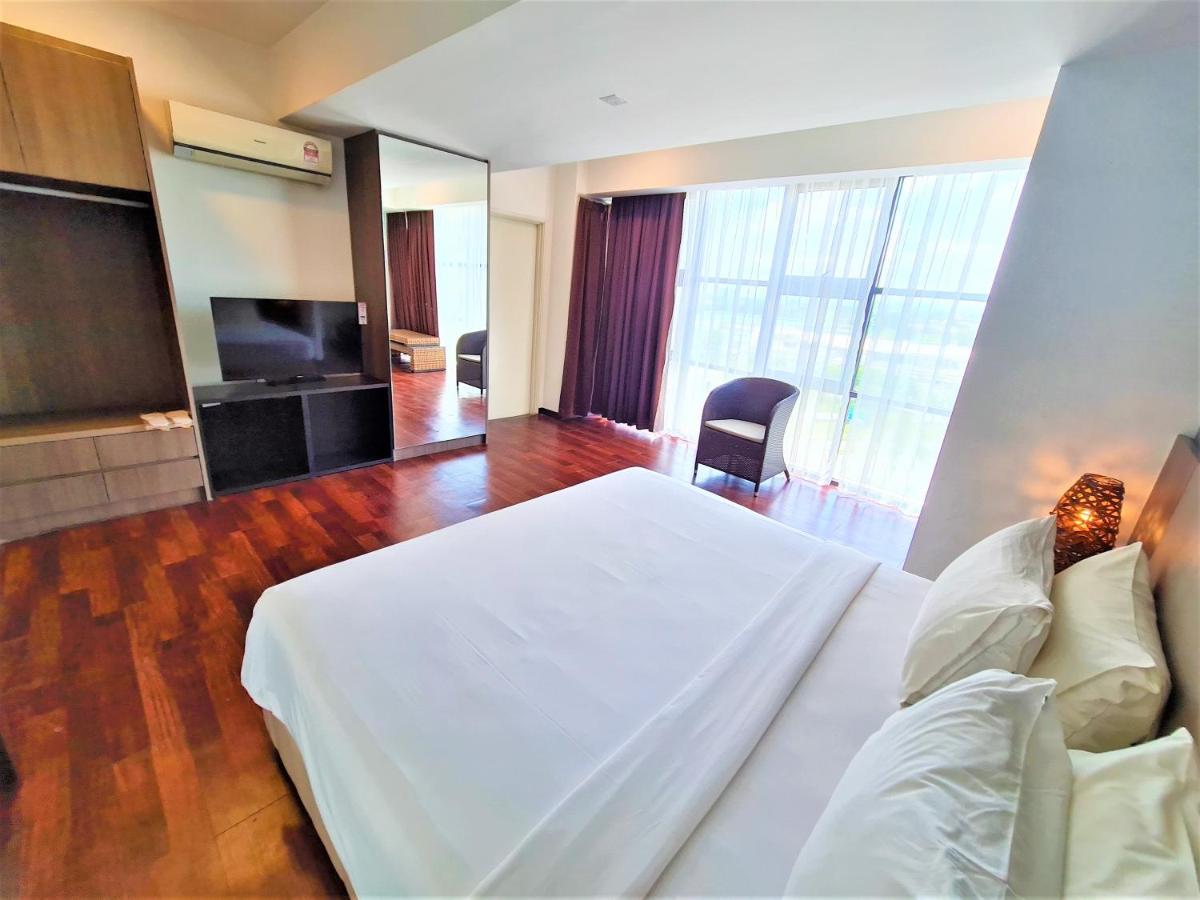 Nexus Business Suite Hotel Shah Alam Bagian luar foto
