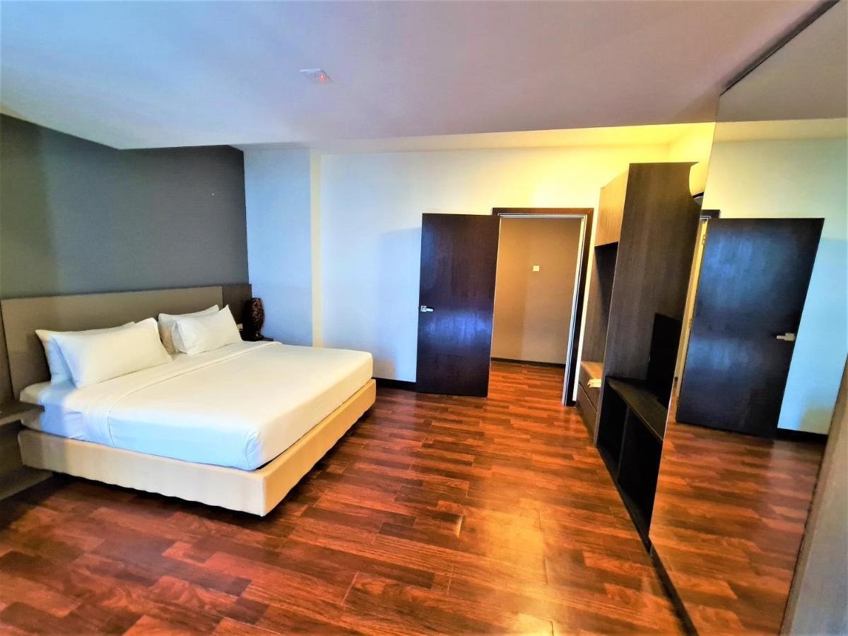 Nexus Business Suite Hotel Shah Alam Bagian luar foto