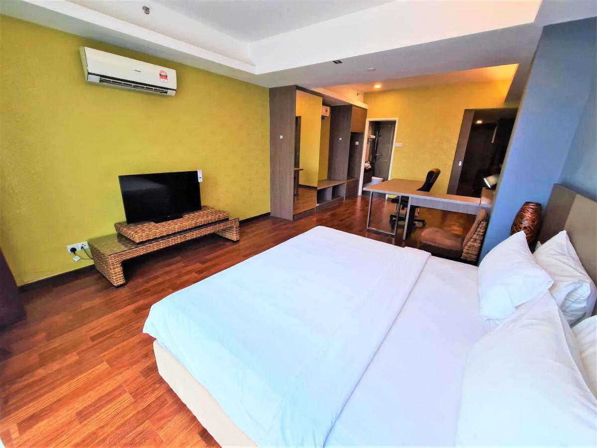 Nexus Business Suite Hotel Shah Alam Bagian luar foto